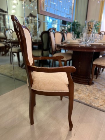 52c987de e0b0 47b6 8275 32d5446b8c9d