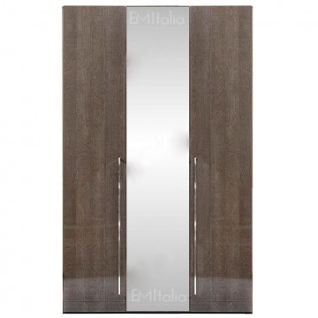 Kledingkast met 3 deurs