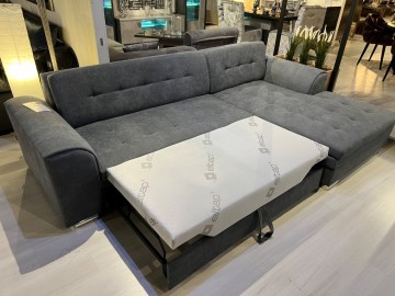 880f9fbd 7a35 46db 9239 b1d1ea0aa442