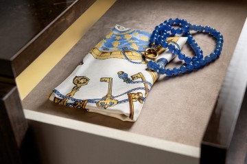 Model ESSENZA, Marmer Deco Interieur Goud Tinten Slaapkamer 