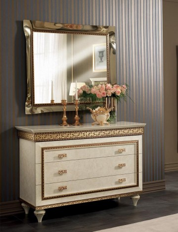 Model FANTASIA,Goudtinten Interieur Ideeën voor Luxe Slaapkamer