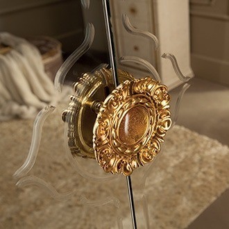 Model LEONARDO, Goudtinten Interieur Ideeën voor Luxe Slaapkamer