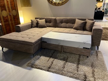 F2780097 469d 4bd0 b2c3 474a9d09e128