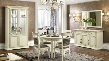 Model TREVISO, de Noten Interieur Klassieke Luxe Design Meubels