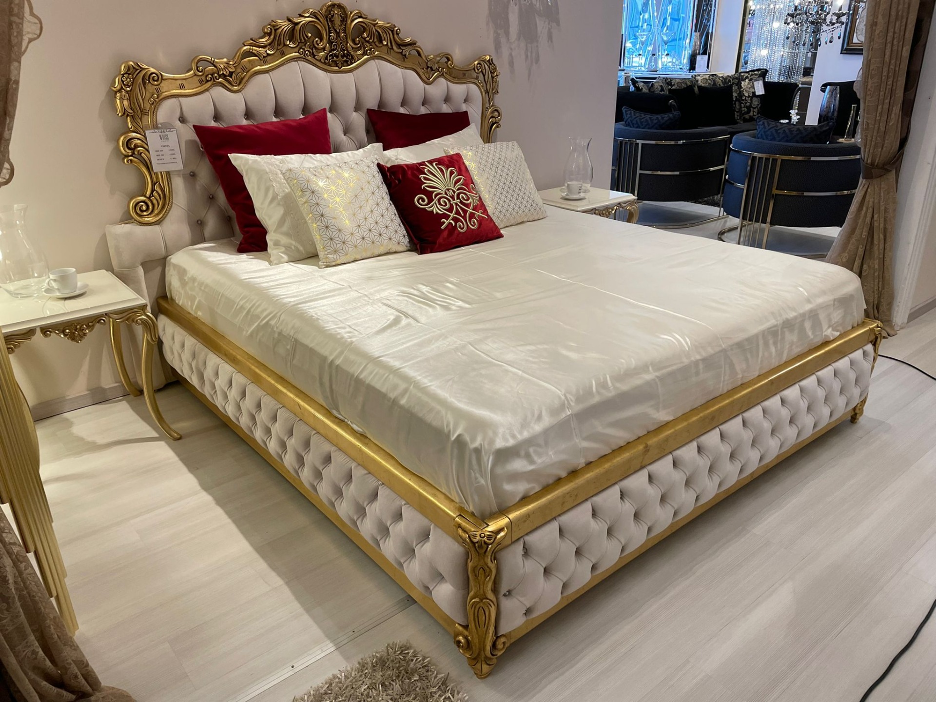 Civiel matig Bevriezen 9 FIESTA Gouden Barok Bed Luxe Slaapkamer Interieur - Klassiek Slaapkamers  - Woiss Meubels | Stijlvol Inrichten voor Luxe Interieur