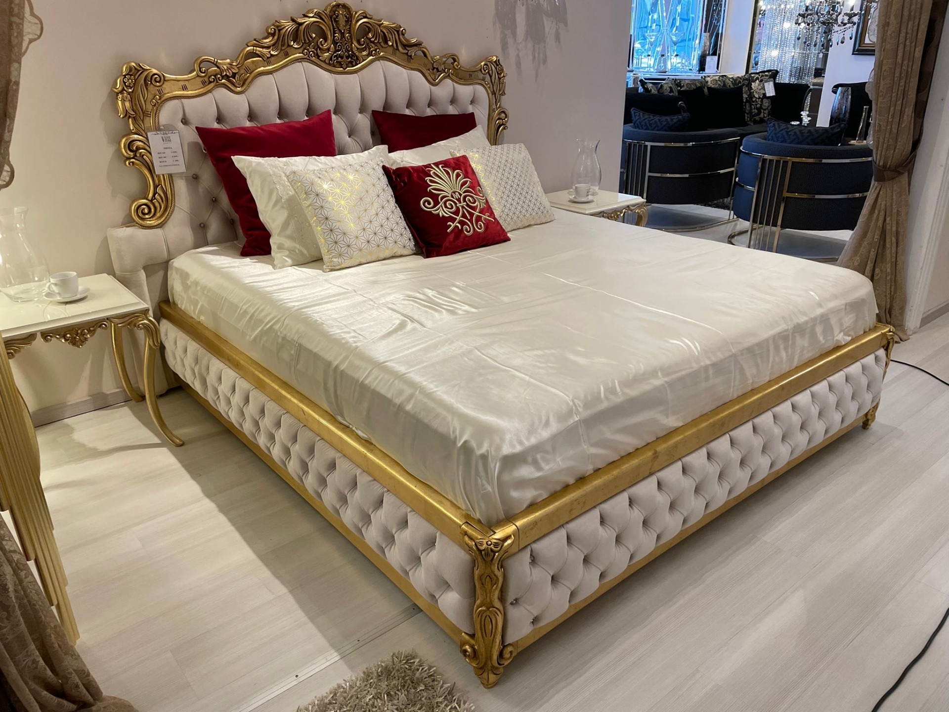 Kreet Zoek machine optimalisatie Beschrijving 9 FIESTA Gouden Barok Bed Luxe Slaapkamer Interieur - Klassiek Slaapkamers  - Woiss Meubels | Stijlvol Inrichten voor Luxe Interieur