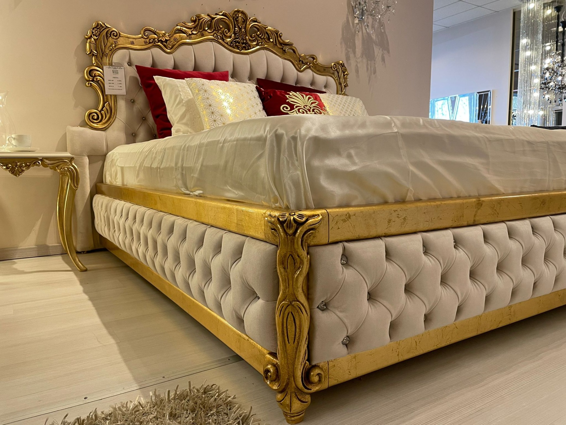 Kreet Zoek machine optimalisatie Beschrijving 9 FIESTA Gouden Barok Bed Luxe Slaapkamer Interieur - Klassiek Slaapkamers  - Woiss Meubels | Stijlvol Inrichten voor Luxe Interieur